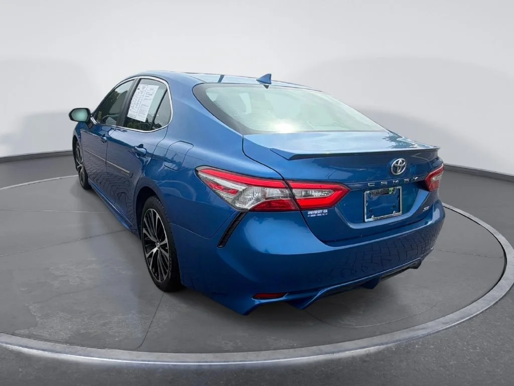 Used 2019 Blue Toyota SE image 5