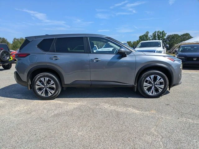 Used 2023 Gray Nissan SV image 3