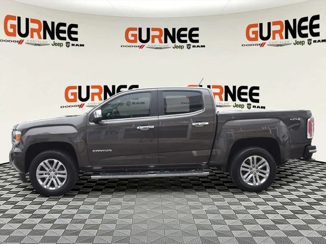 Used 2019 Gray GMC SLT image 8