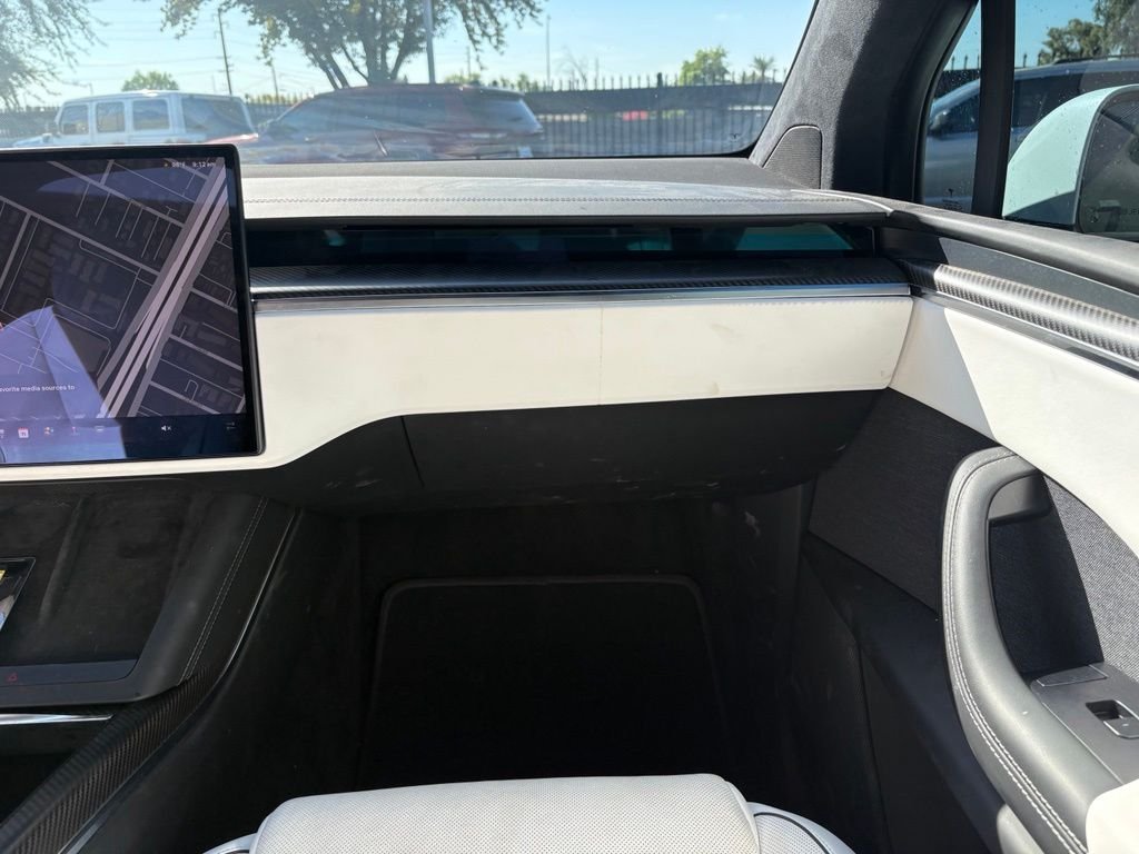 Used 2022  Tesla Plaid image 7
