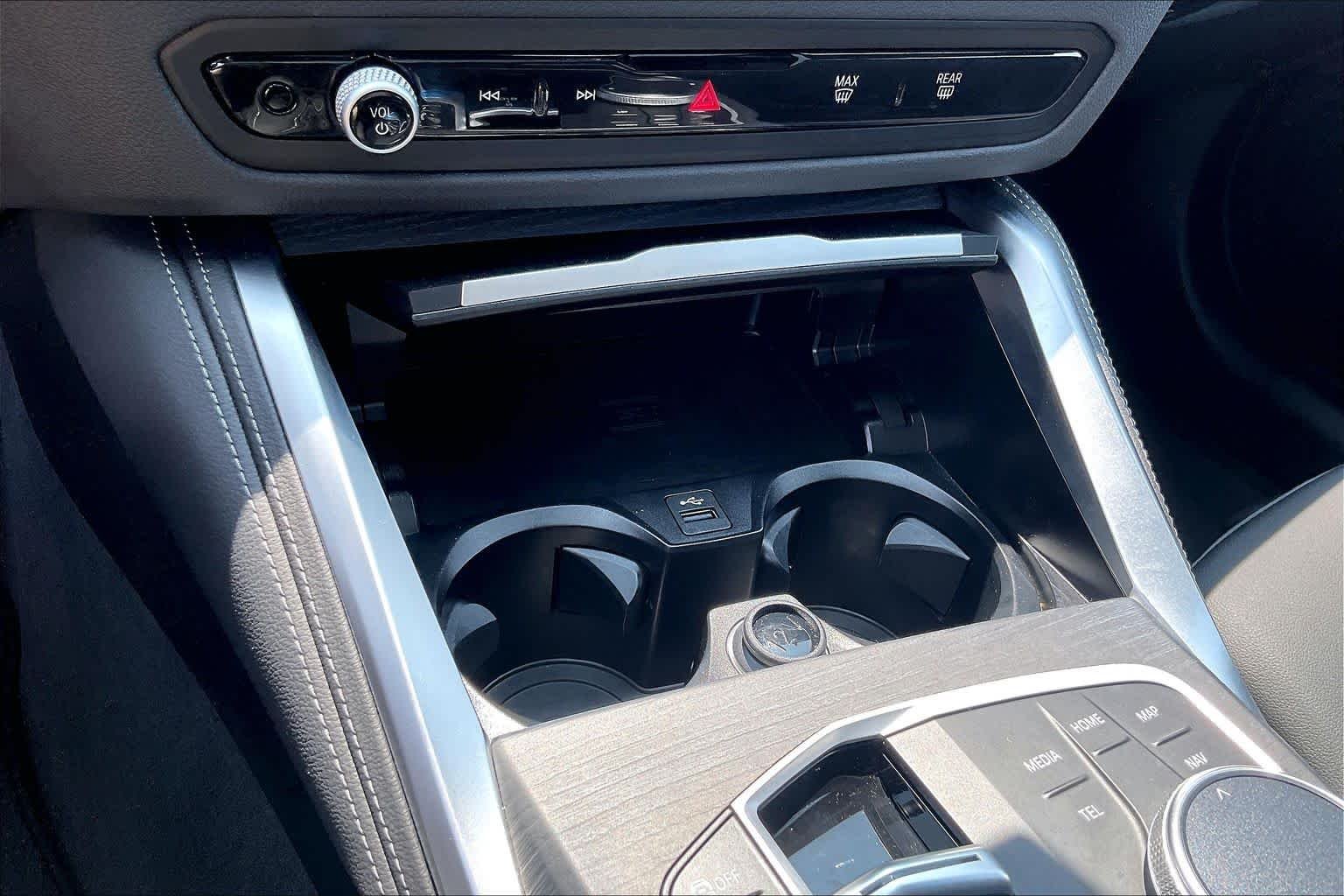 Used 2025 Cape York Green Metallic BMW M50 image 35