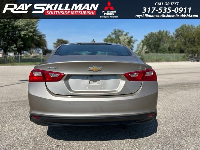 Used 2024 Gray Chevrolet LT image 6