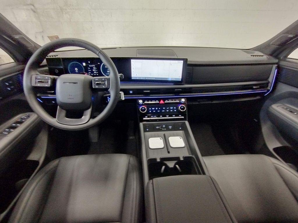 New 2026 Shimmering Silver Hyundai Calligraphy image 49