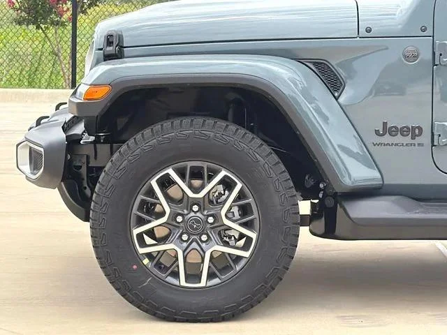New 2026 Anvil Clear-Coat Exterior Paint Jeep Sahara image 5
