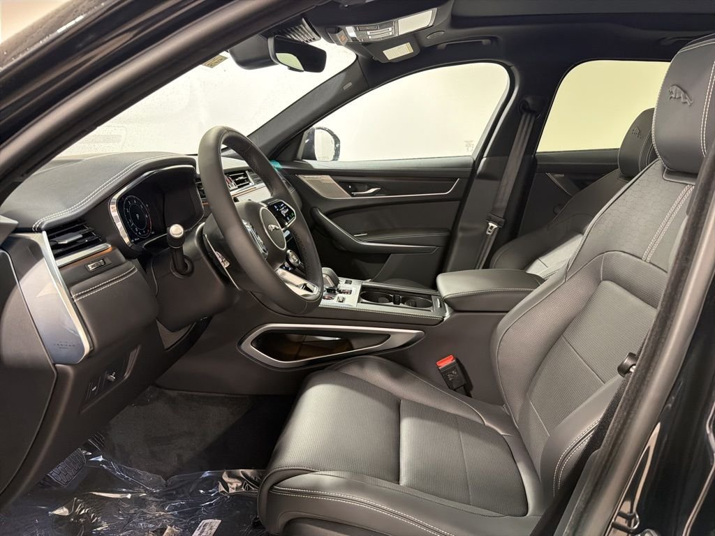 New 2026 Santorini Black Jaguar P400 R-Dynamic S image 11