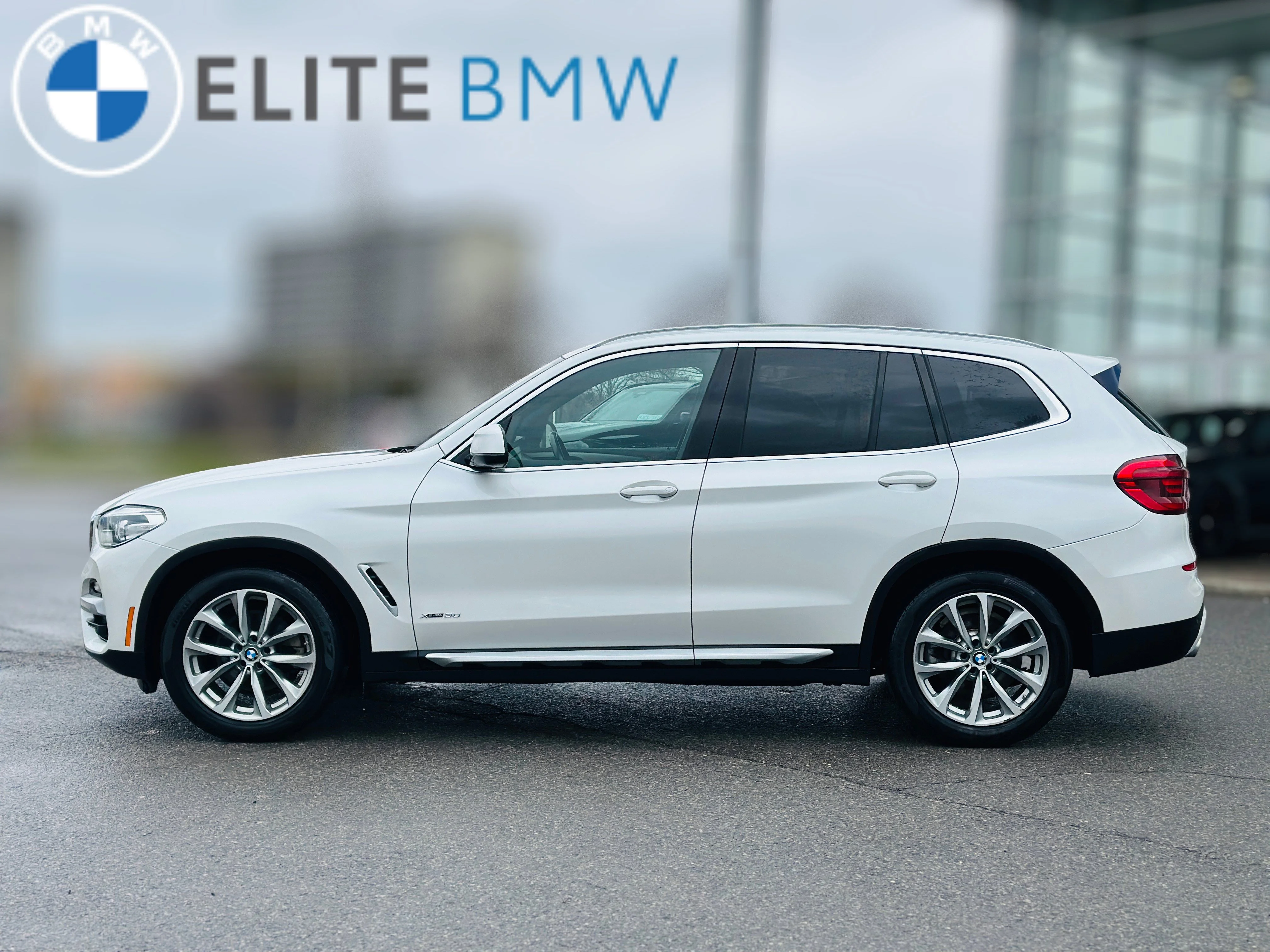 Used 2018 Mineral White Metallic BMW XDRIVE30I image 37