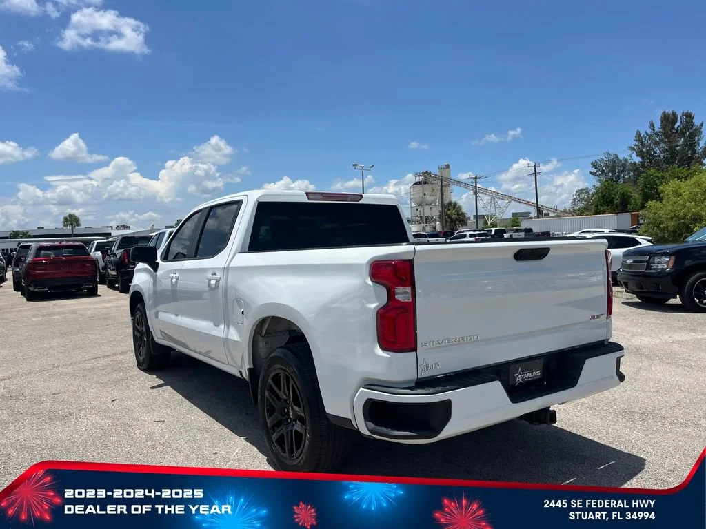 Used 2024 Summit White Chevrolet RST image 5
