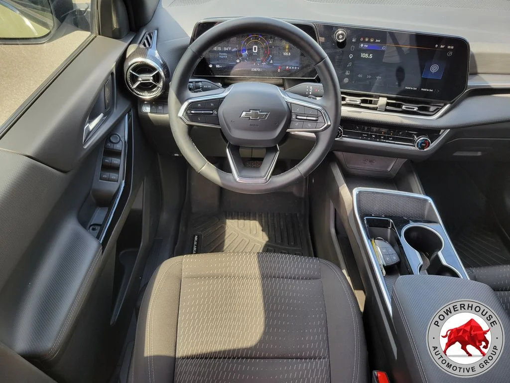 Used 2025 Green Chevrolet LT image 18