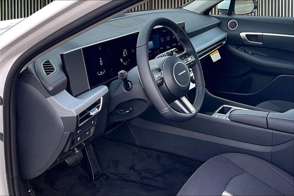 New 2026 Serenity White Hyundai SEL Sport image 7