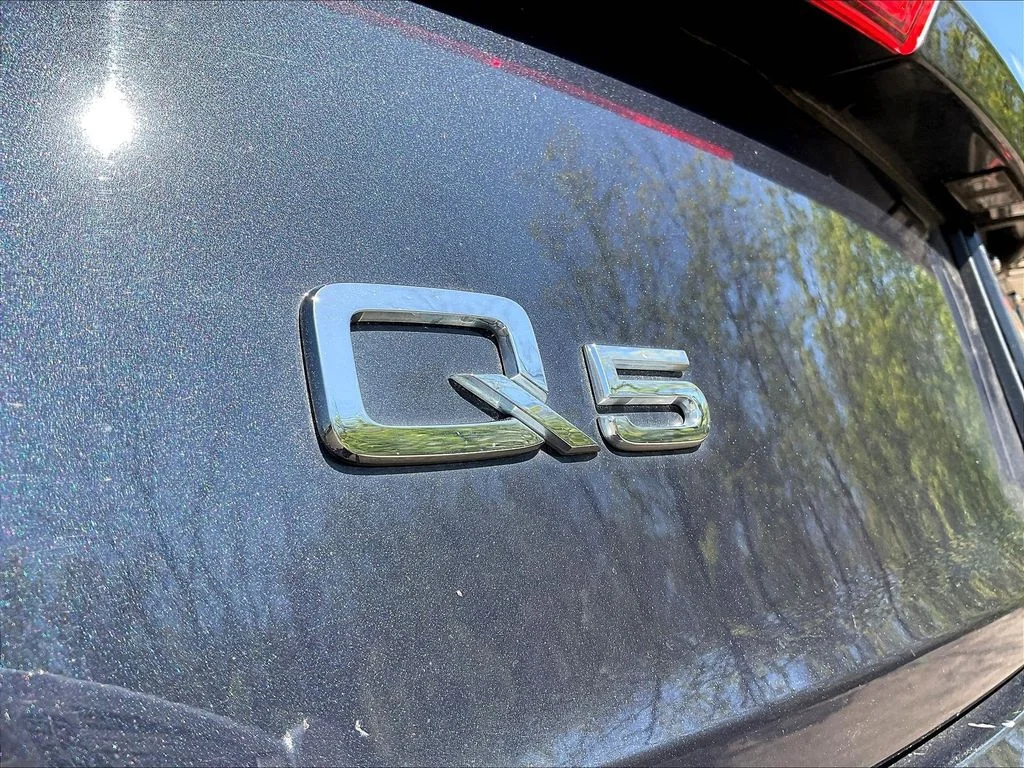 Used 2019 Moonlight Blue Audi 2.0T Premium Plus image 24