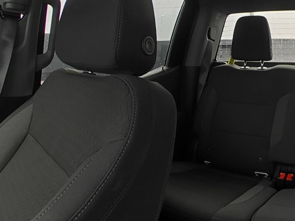 Used 2024 Summit White Chevrolet Custom image 9