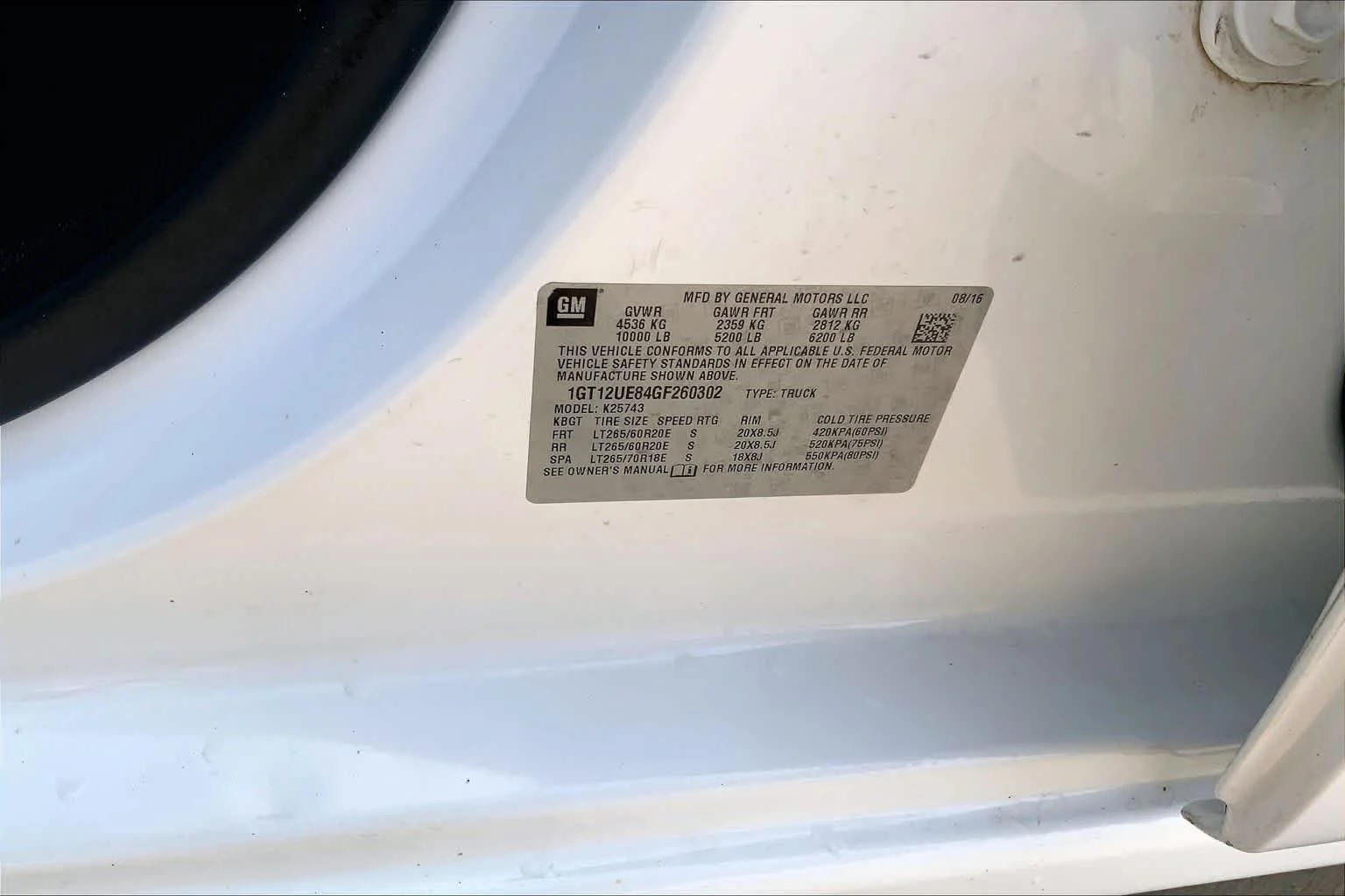 Used 2016 Summit White GMC Denali image 33