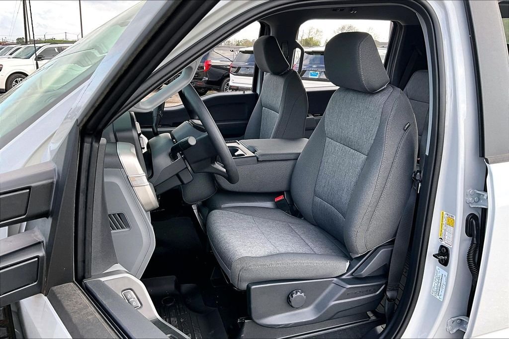 New 2026 Ford Super Duty F-250 XL 4D Crew Cab