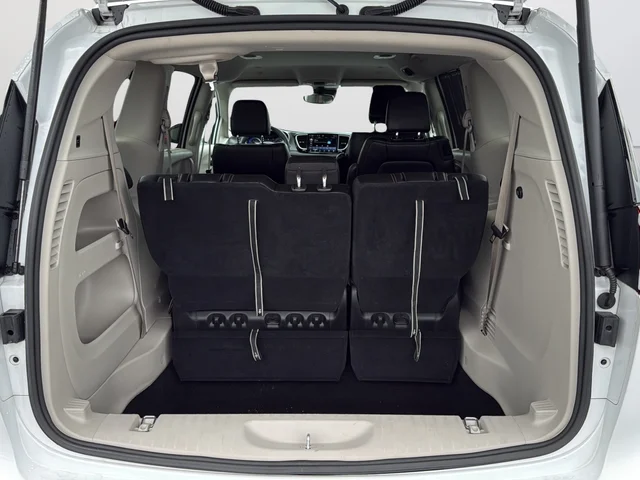 Used 2024 White Chrysler Touring L image 31