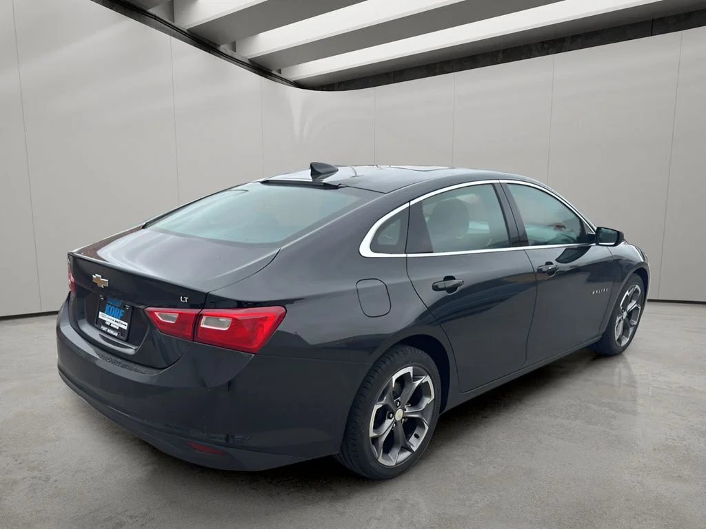 Used 2023 Mosaic Black Metallic Chevrolet LT image 5