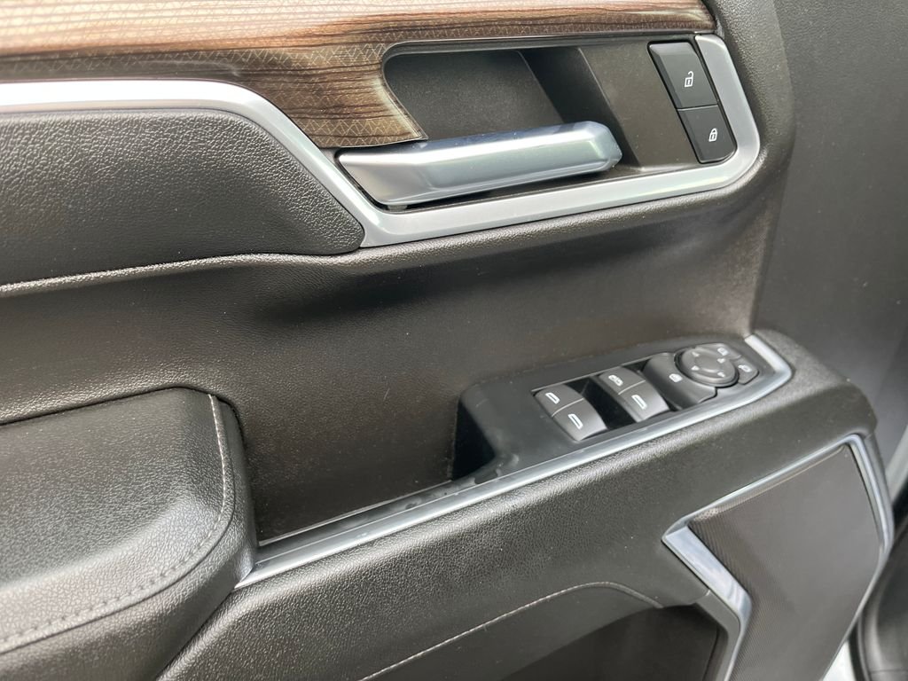 Used 2023 Gray Chevrolet LT image 11