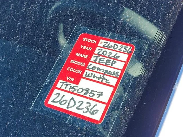 New 2026 Bright White Clearcoat Jeep Latitude image 20