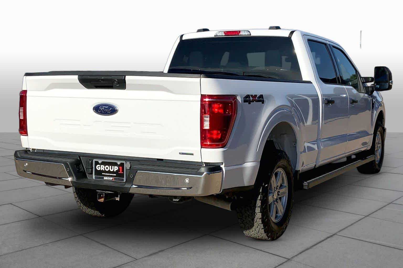 Used 2023 Oxford White Ford XLT image 13