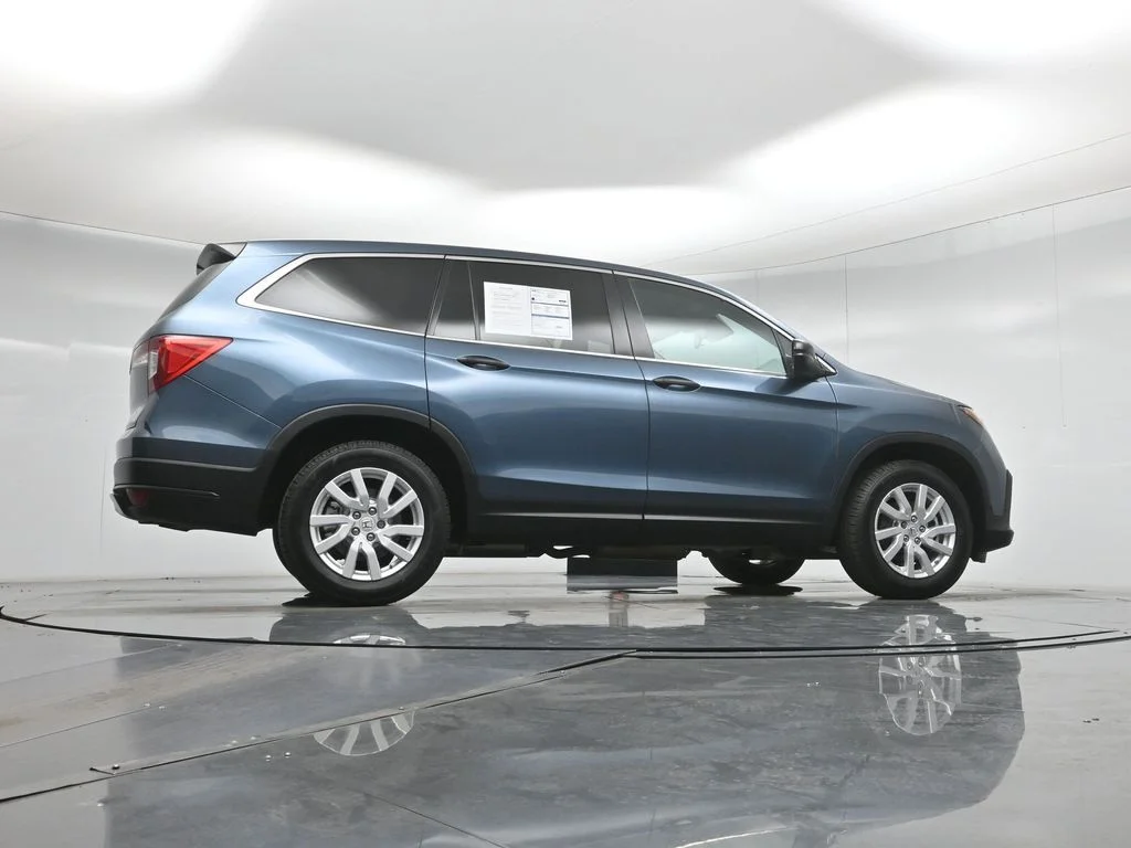 Used 2019 Black Honda LX image 49