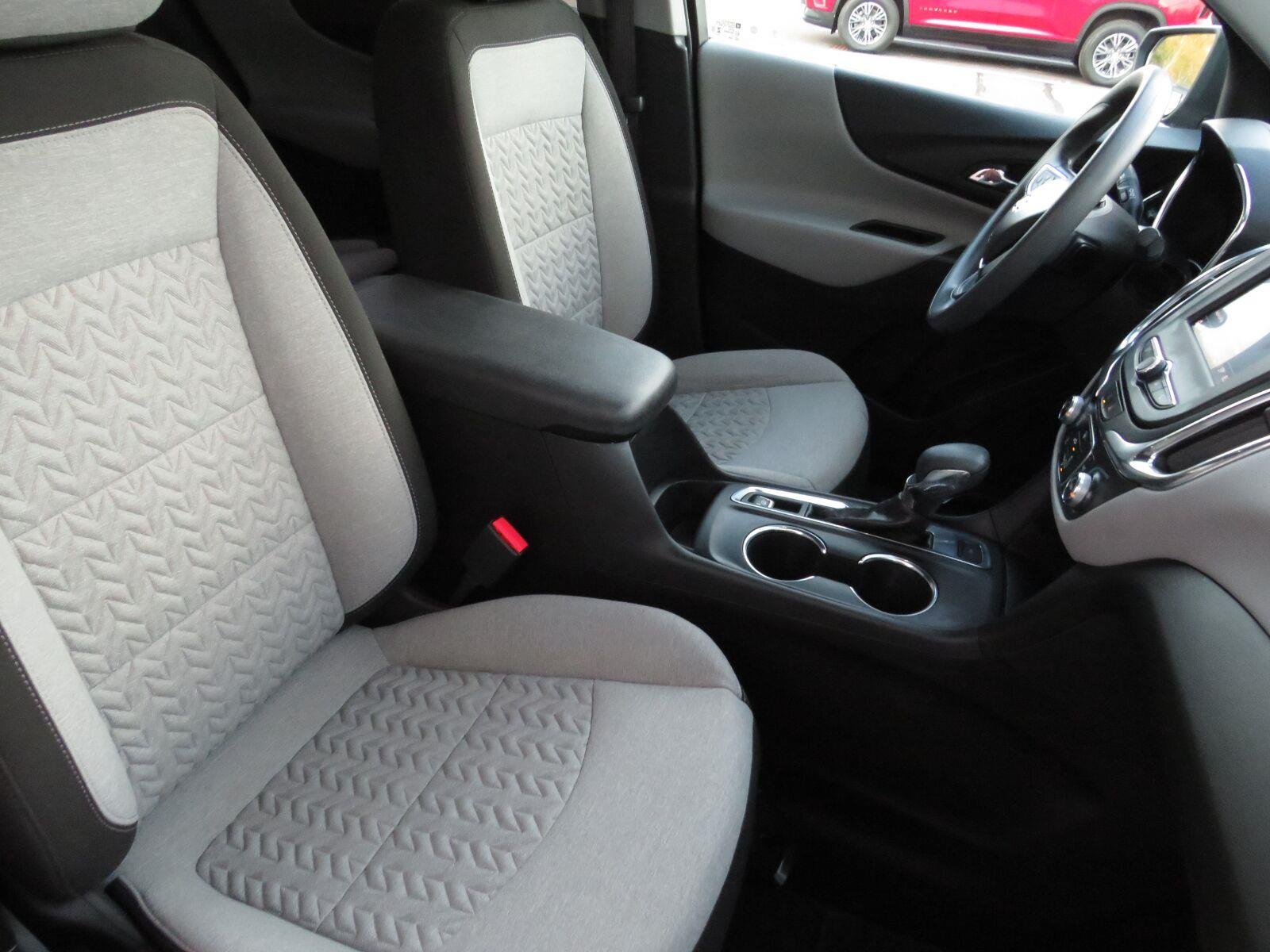 Used 2024 STERLING GRAY METALLIC Chevrolet  image 28