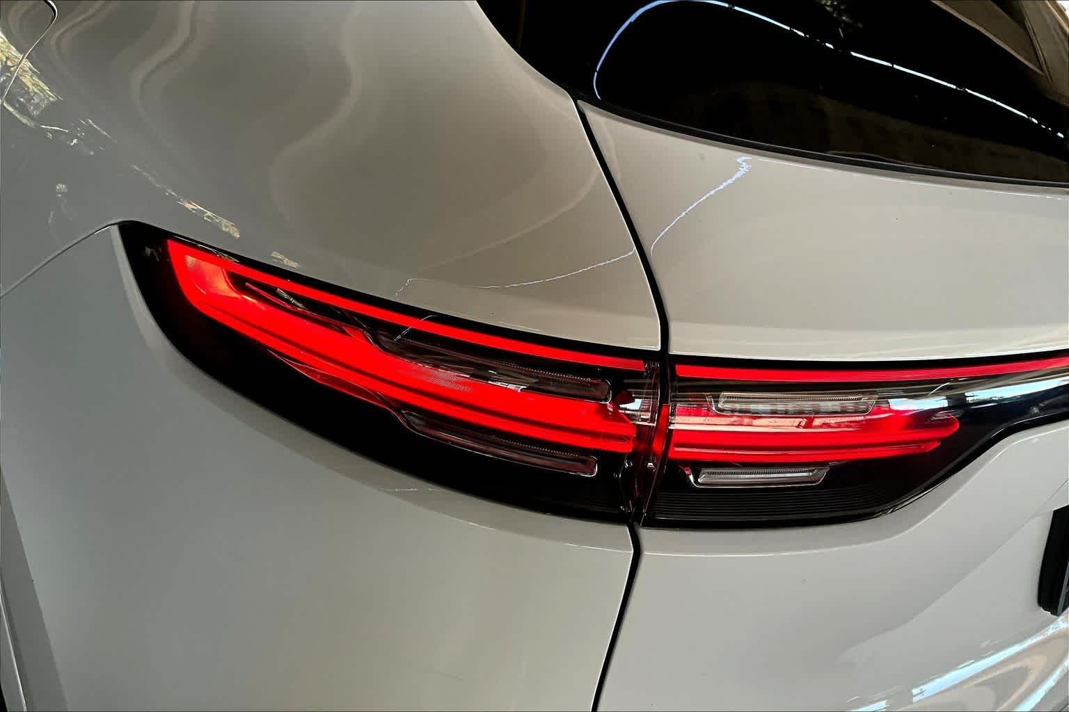 Used 2022 Carrara White Metallic Porsche E-Hybrid image 72