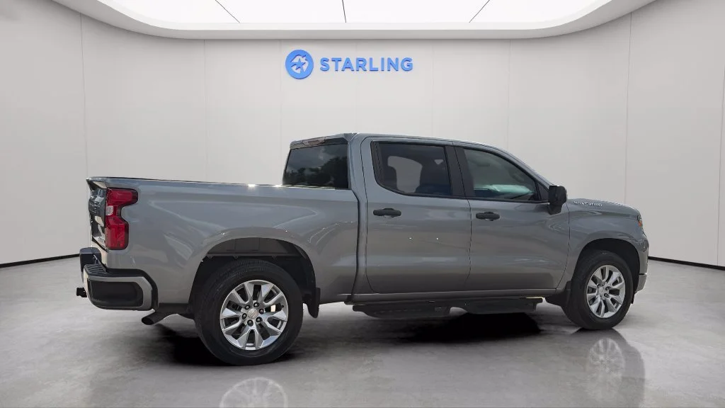2025 Chevrolet Silverado 1500 Custom - Photo 10