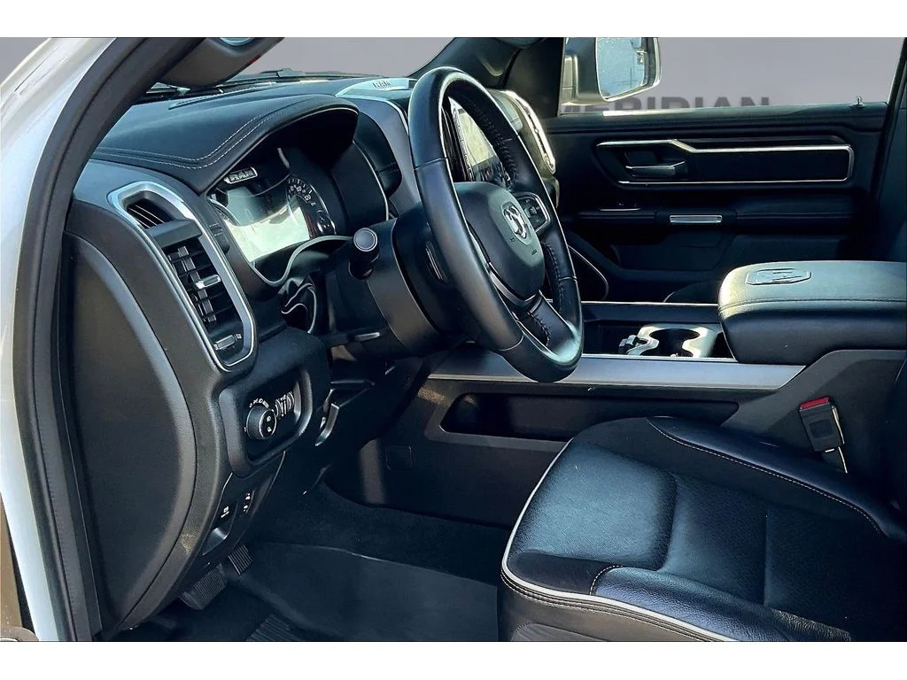 Used 2023  Ram Laramie image 11
