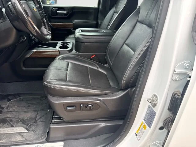 Used 2022 White Chevrolet High Country image 12