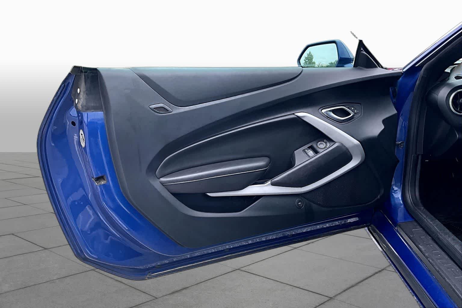 Used 2020 Riverside Blue Metallic Chevrolet 1LT image 23