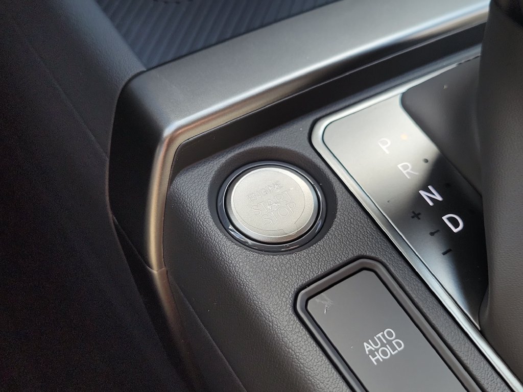 New 2027 Ivory Silver Kia EX image 37