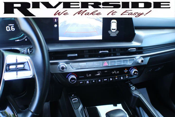 Used 2024 Glacial White Pearl Kia S image 9