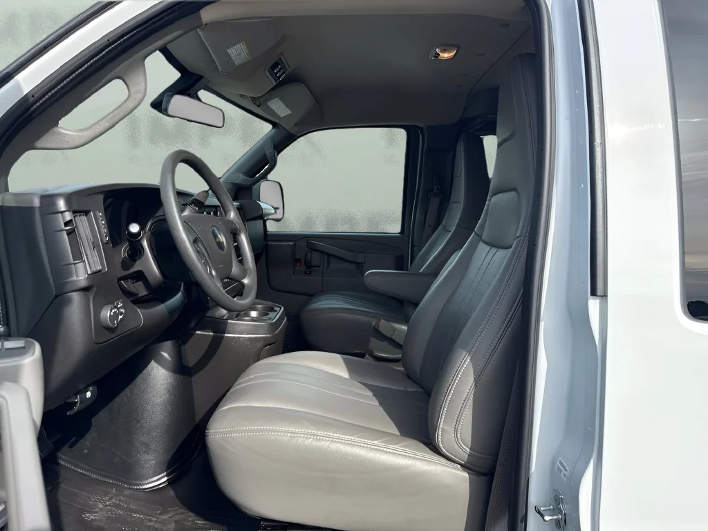 Used 2024 White Chevrolet LS image 9