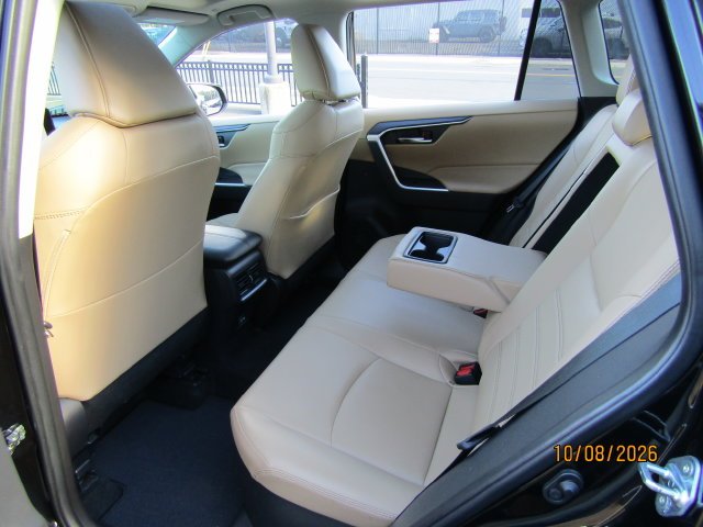 Used 2025 Midnight Black Metallic Toyota XLE Premium image 23