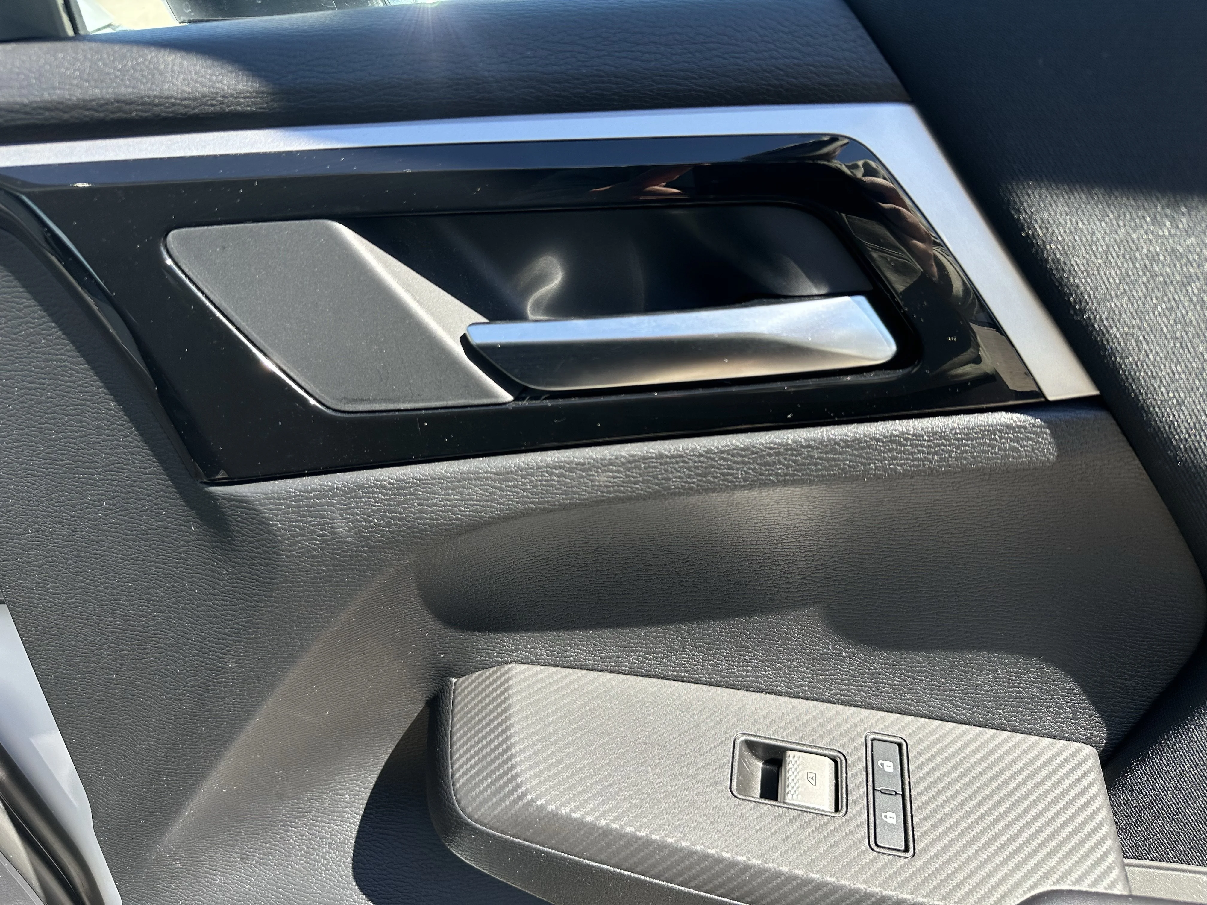 Certified Used 2025  Mitsubishi ES image 19