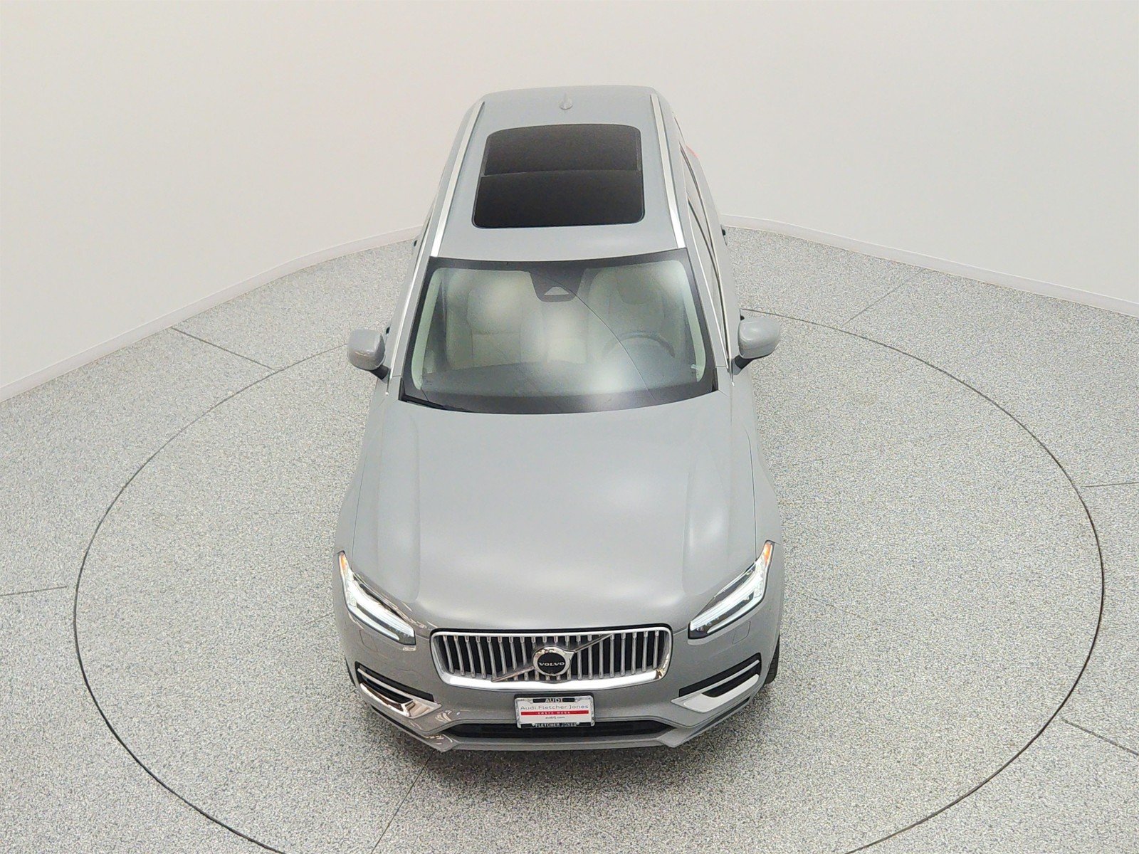 Used 2024 Vapour Grey Metallic Volvo T8 eAWD PHEV Plus 6P image 23