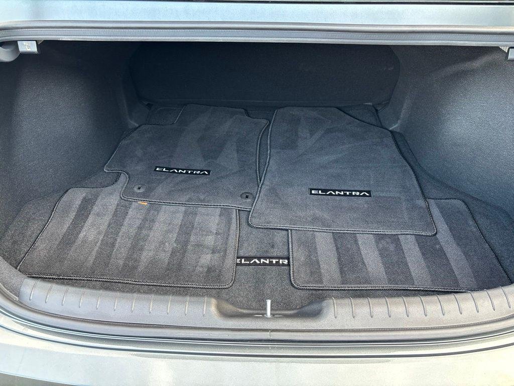 New 2026 Gray Hyundai SE image 13