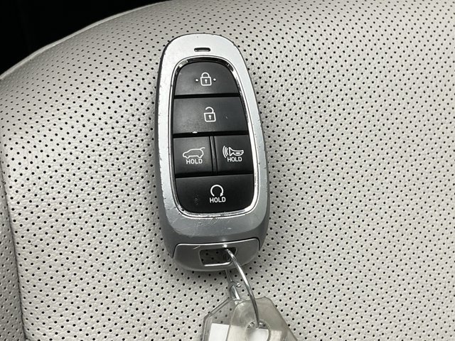 Used 2023 Shimmering Silver Hyundai SEL image 27