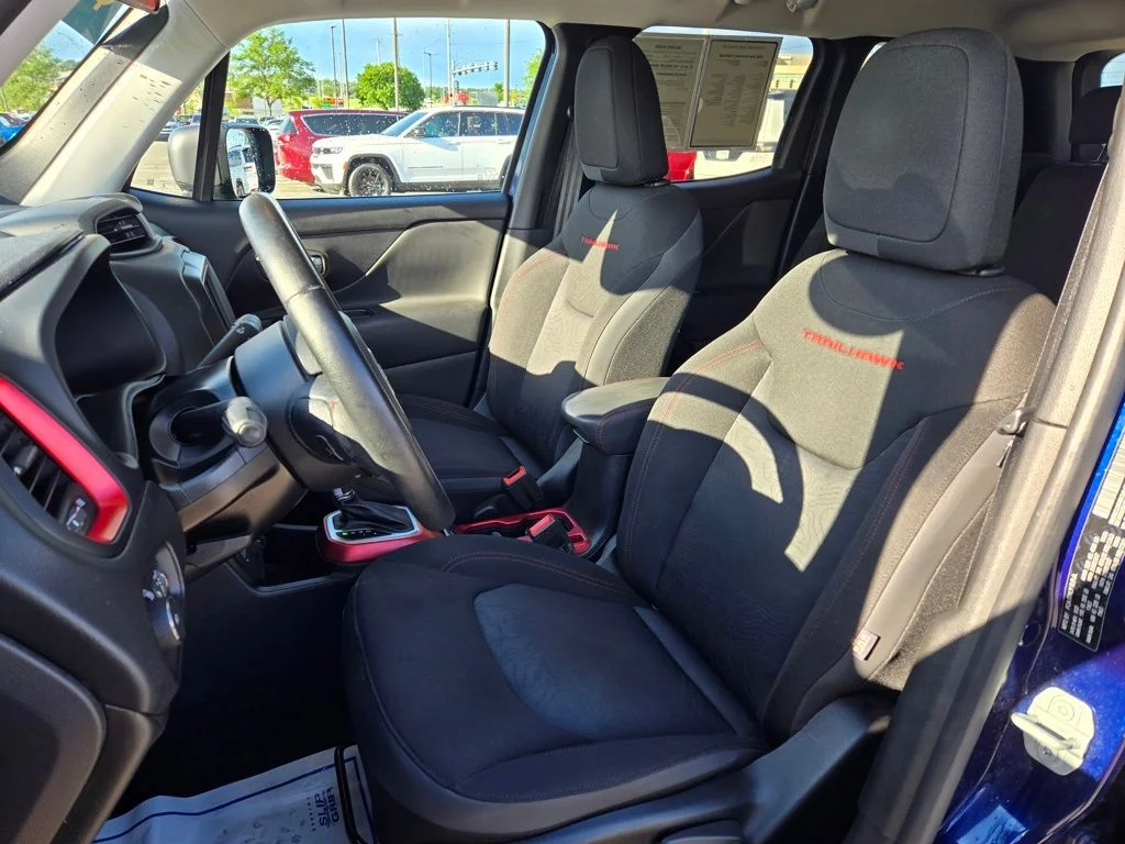 Used 2020 Blue Jeep Trailhawk image 17