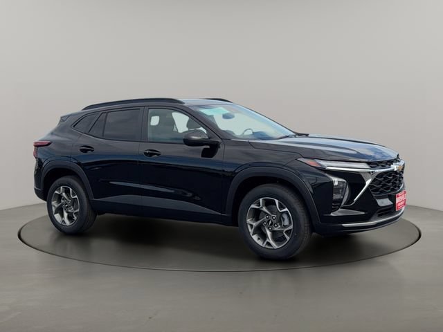 2026 Chevrolet Trax LT - Photo 12