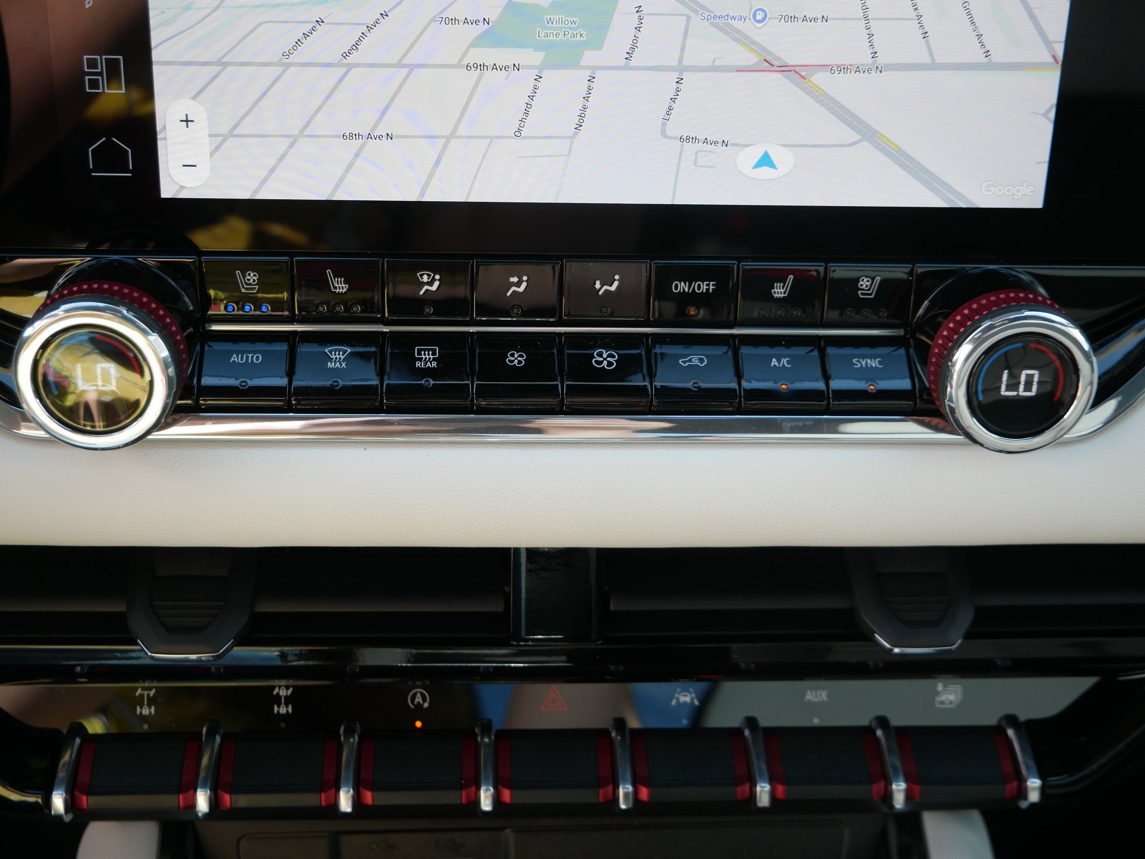 2026 GMC Canyon AT4X - Photo 8
