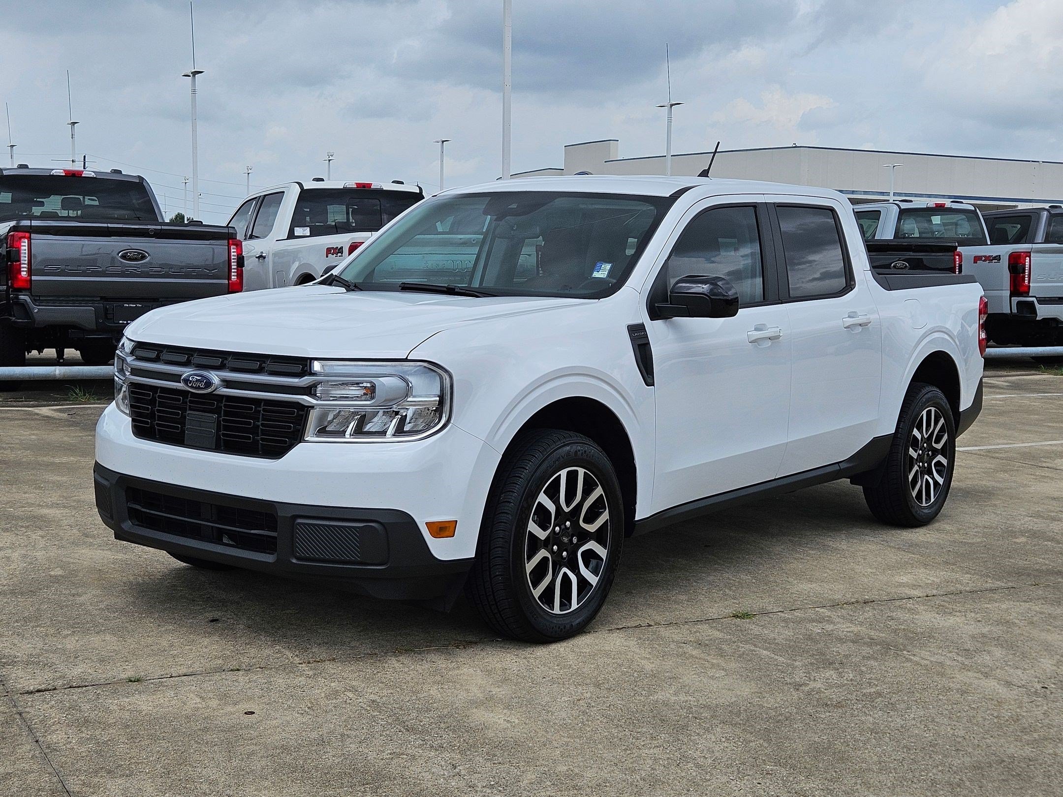 Used 2024 Blue Ford Lariat image 7