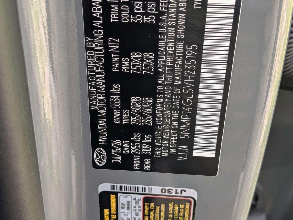 New 2027 Gray Hyundai SE FWD image 19