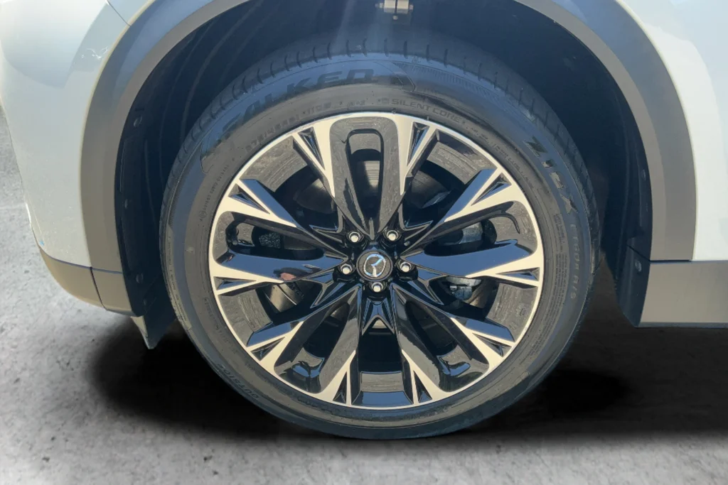 2024 Mazda CX-90 Premium Plus Package - Photo 24