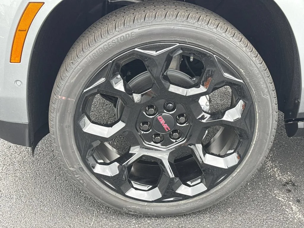 2026 GMC Yukon XL Denali Ultimate - Photo 12
