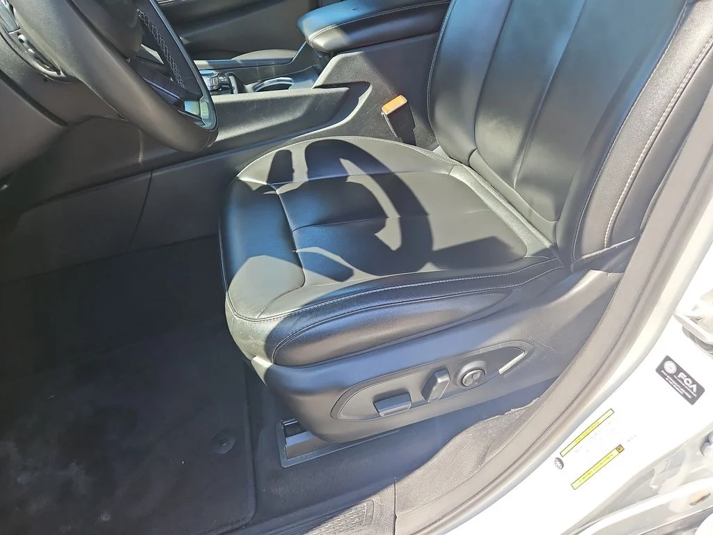 Used 2024 White Jeep 4xe image 16
