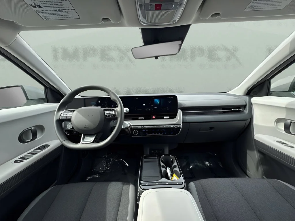 Used 2025 Gray Hyundai SE image 12
