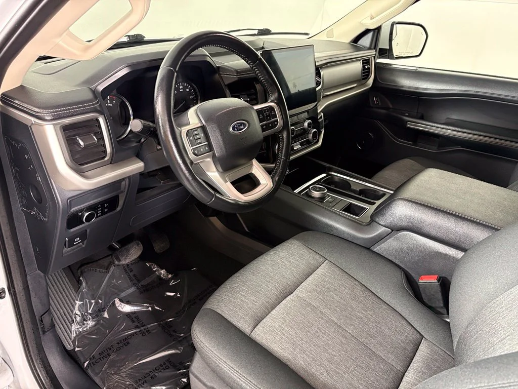 Used 2024 White Ford XLT image 17