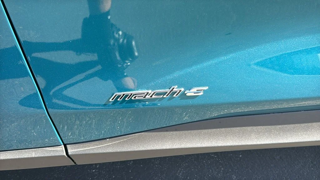 New 2026 Adriatic Blue Metallic Ford Premium image 5