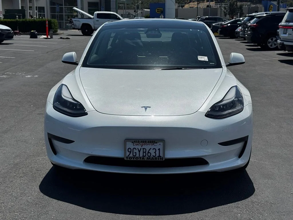 Used 2023  Tesla Base image 5