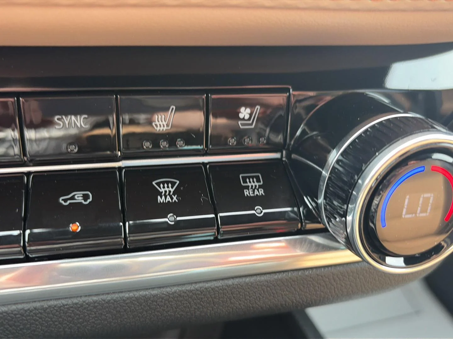 2027 Chevrolet Equinox ACTIV - Photo 28